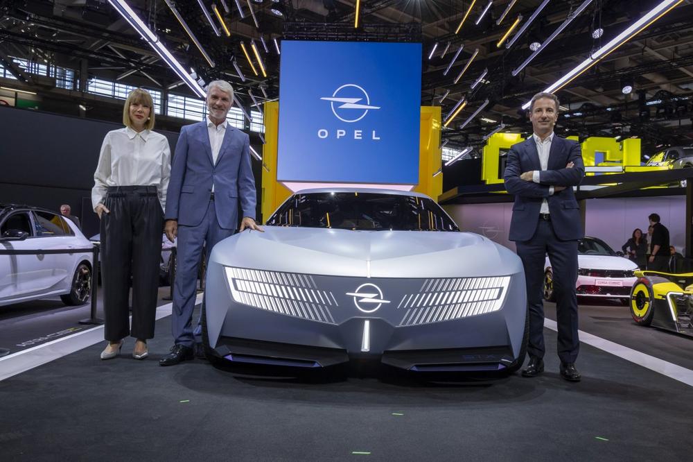 Exciting Look into the Future: Opel STX Concept and Opel GSE 27FE Celebrate World Premieres at the Paris Motor Show